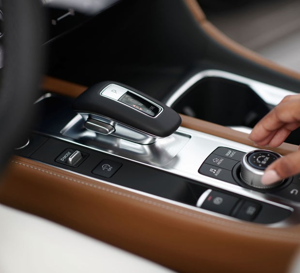 2023 INFINITI QX60 Key Features - Wireless Apple CarPlay® integration | Harper INFINITI in Knoxville TN