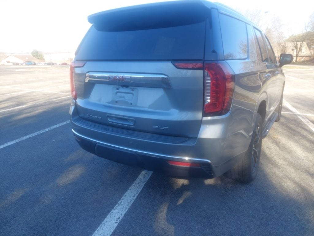 2023 GMC Yukon SLT