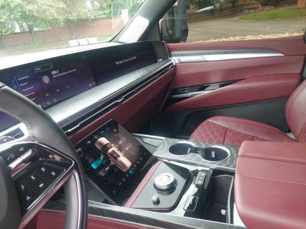 2025 Cadillac Escalade Sport