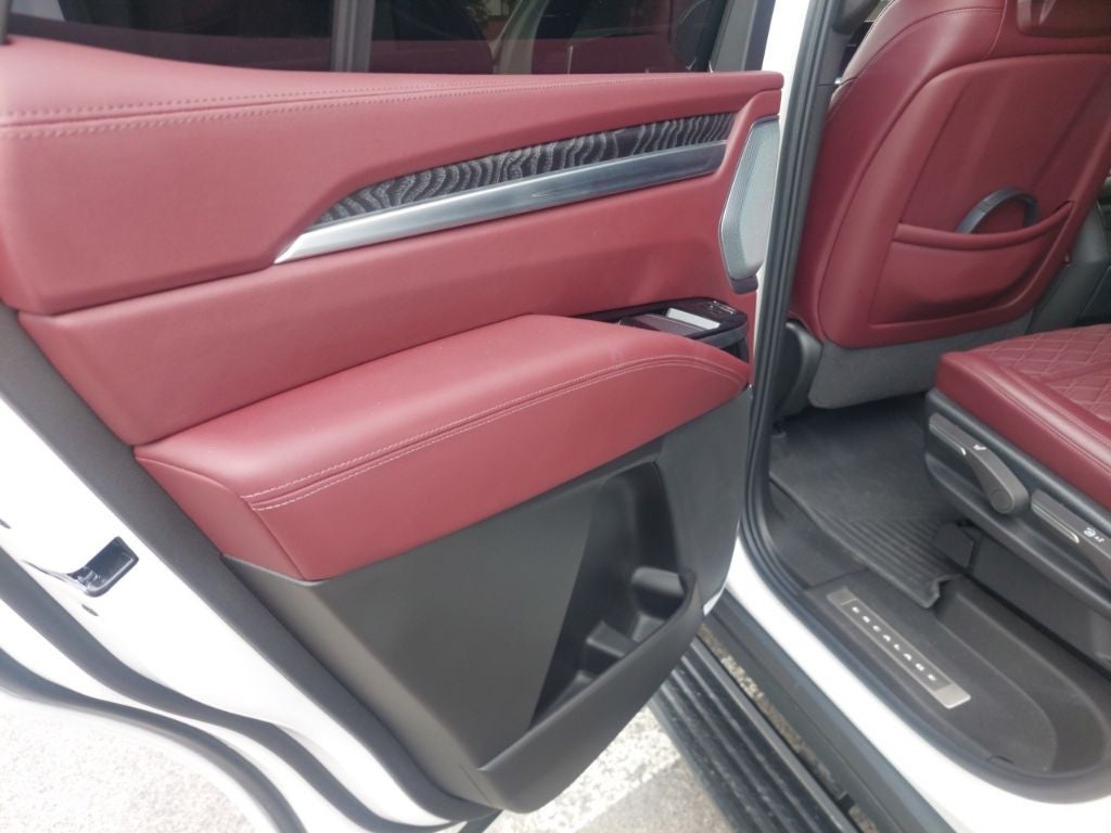 2025 Cadillac Escalade Sport