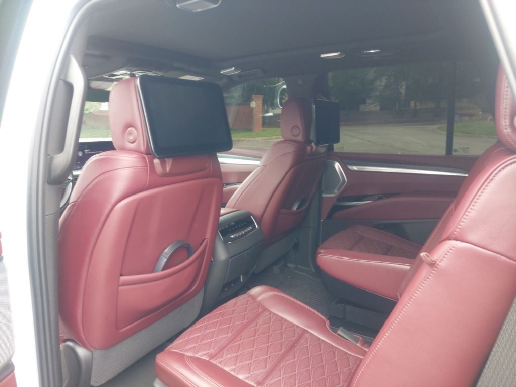 2025 Cadillac Escalade Sport