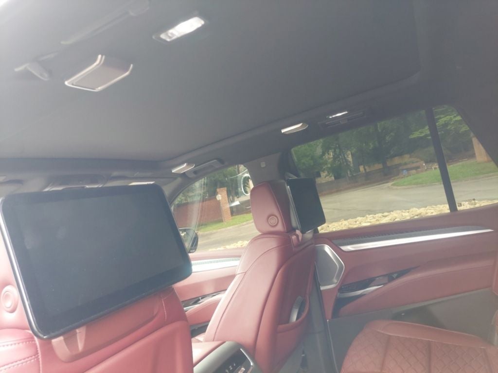 2025 Cadillac Escalade Sport