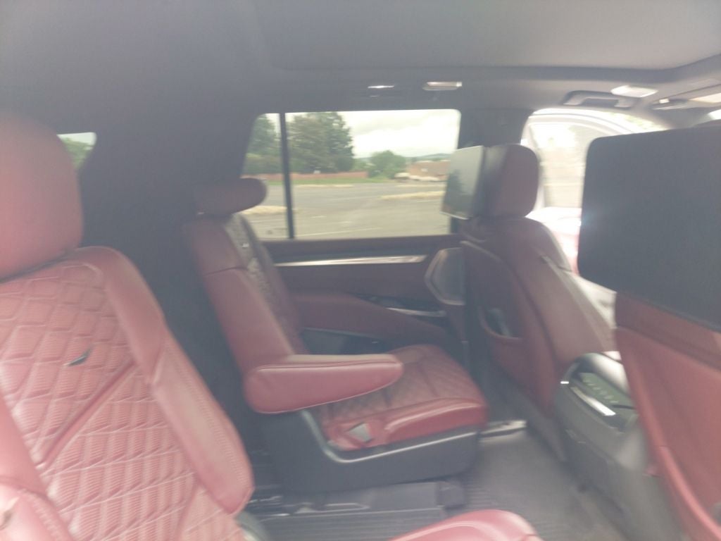 2025 Cadillac Escalade Sport