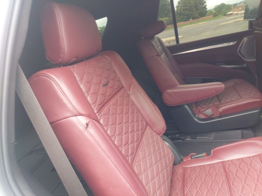 2025 Cadillac Escalade Sport