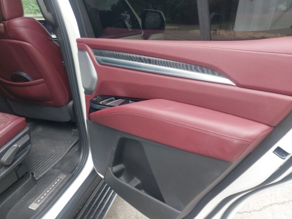 2025 Cadillac Escalade Sport