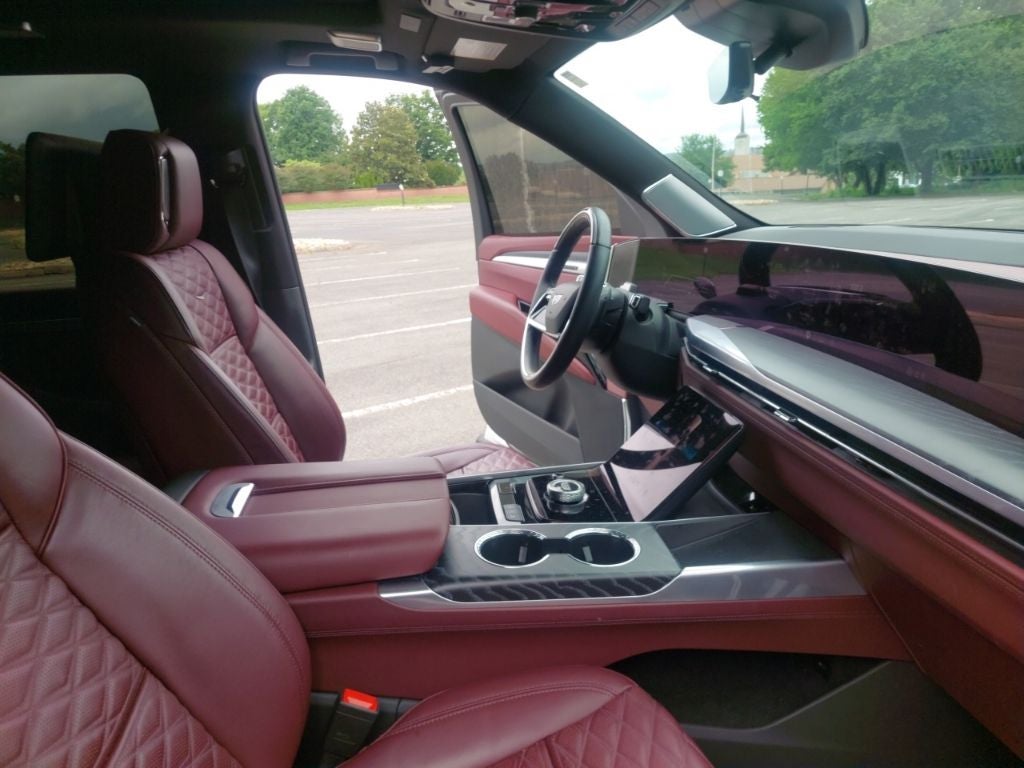 2025 Cadillac Escalade Sport