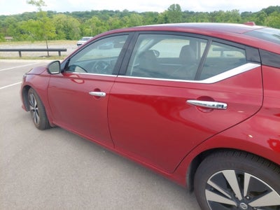 2022 Nissan Altima 2.5 SL