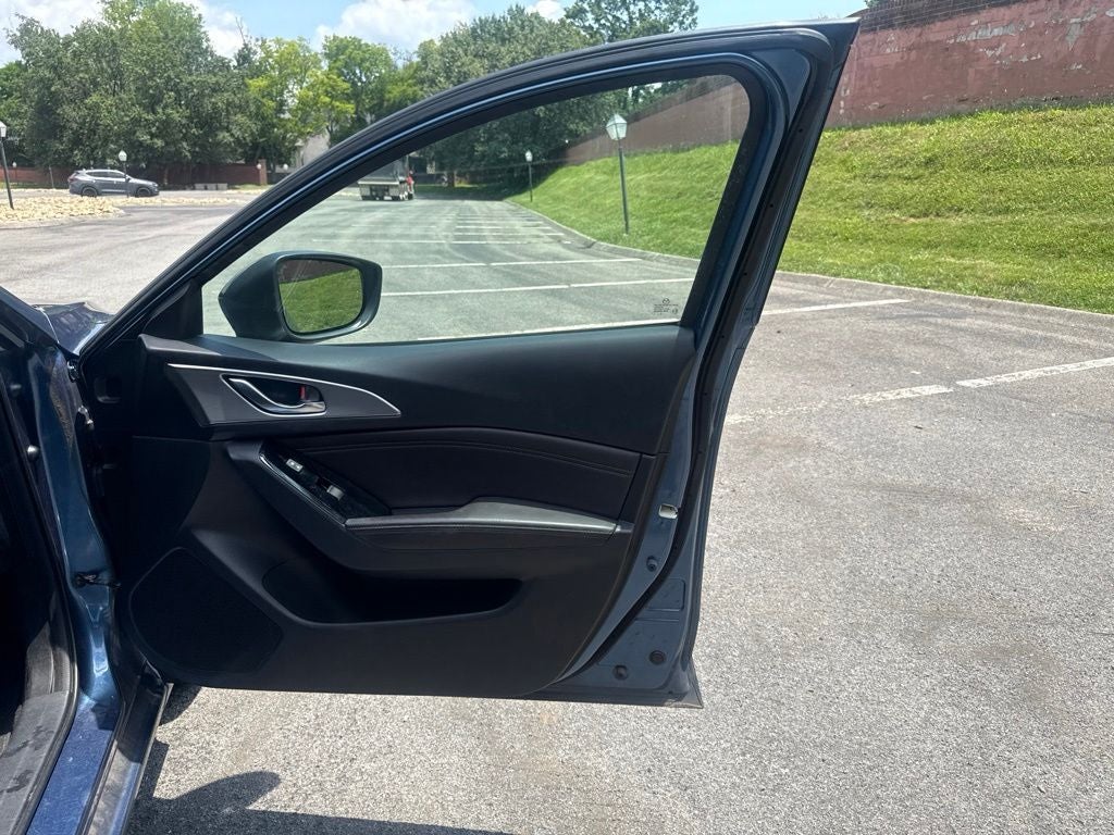 2018 Mazda Mazda3 Touring