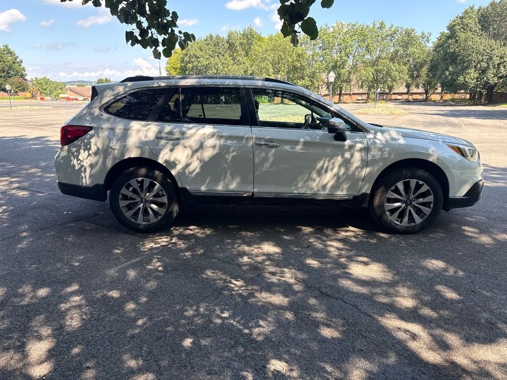 2017 Subaru Outback 2.5i Touring