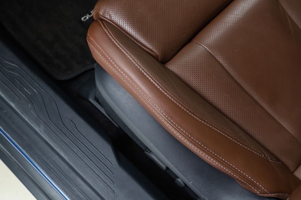 2021 Subaru Outback Touring XT