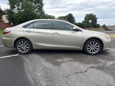 2017 Toyota Camry XLE