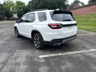 2024 Honda Pilot Touring