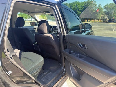 2023 Nissan Pathfinder SV