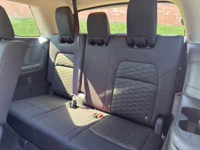 2023 Nissan Pathfinder SV