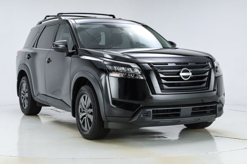 2023 Nissan Pathfinder SV
