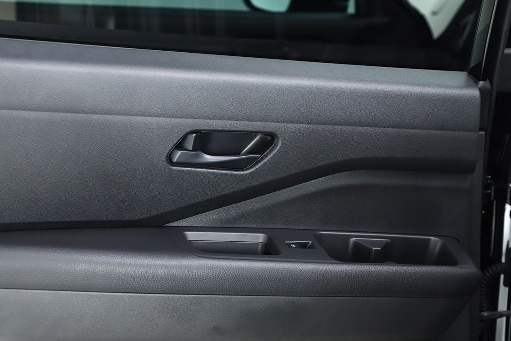 2023 Nissan Pathfinder SV