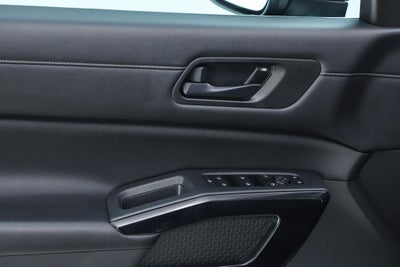 2023 Nissan Pathfinder SV