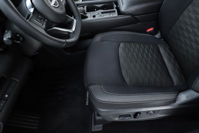 2023 Nissan Pathfinder SV