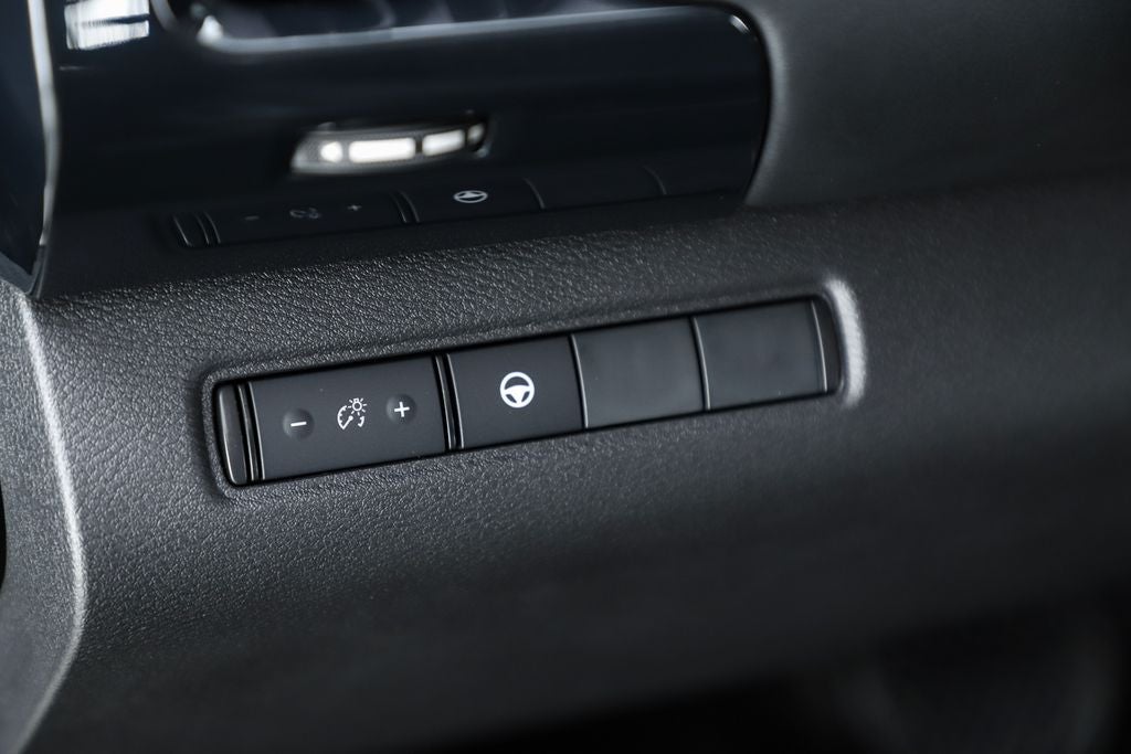 2023 Nissan Pathfinder SV