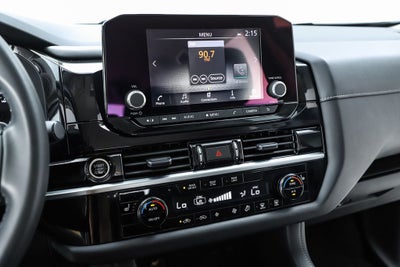 2023 Nissan Pathfinder SV