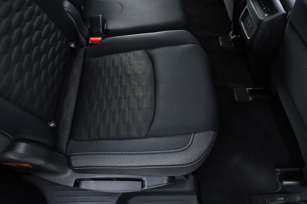 2023 Nissan Pathfinder SV