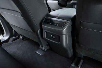2023 Nissan Pathfinder SV