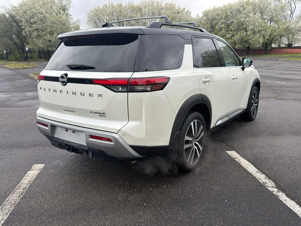 2024 Nissan Pathfinder Platinum