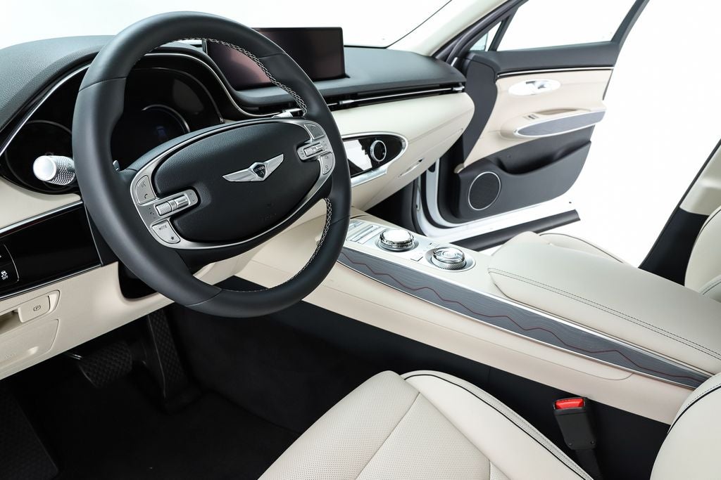 2024 Genesis GV70 2.5T