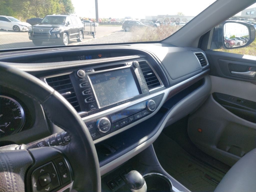 2016 Toyota Highlander Limited