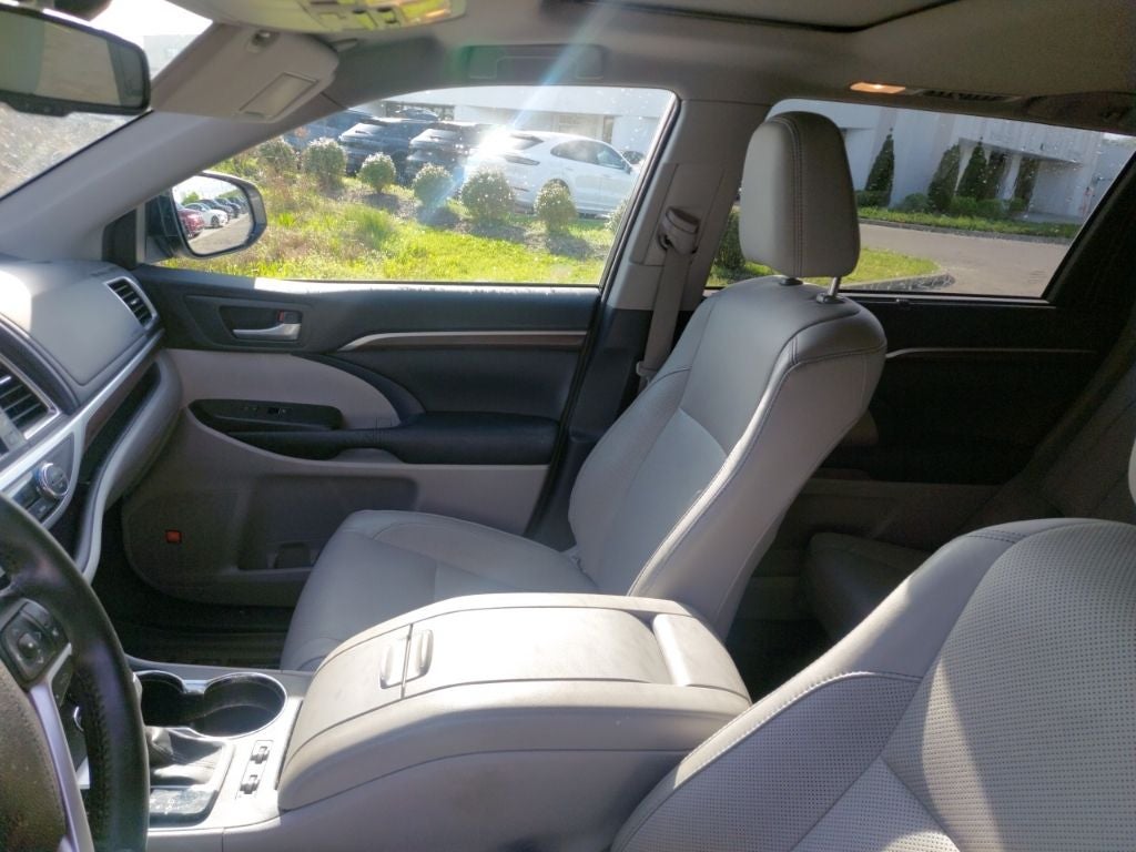 2016 Toyota Highlander Limited