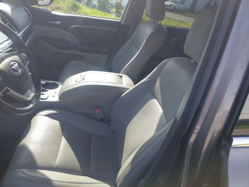 2016 Toyota Highlander Limited