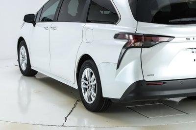 2024 Toyota Sienna XLE 7 Passenger
