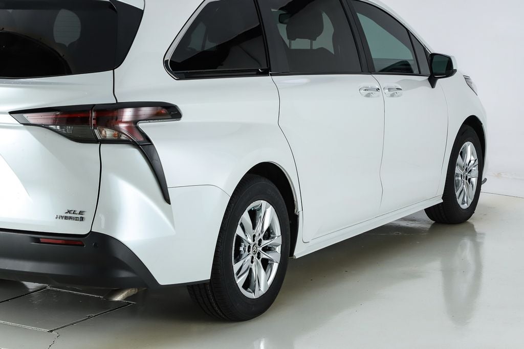 2024 Toyota Sienna XLE 7 Passenger