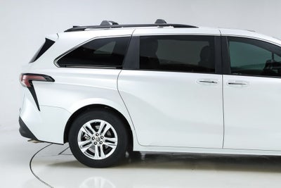 2024 Toyota Sienna XLE 7 Passenger