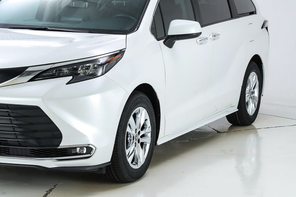 2024 Toyota Sienna XLE 7 Passenger