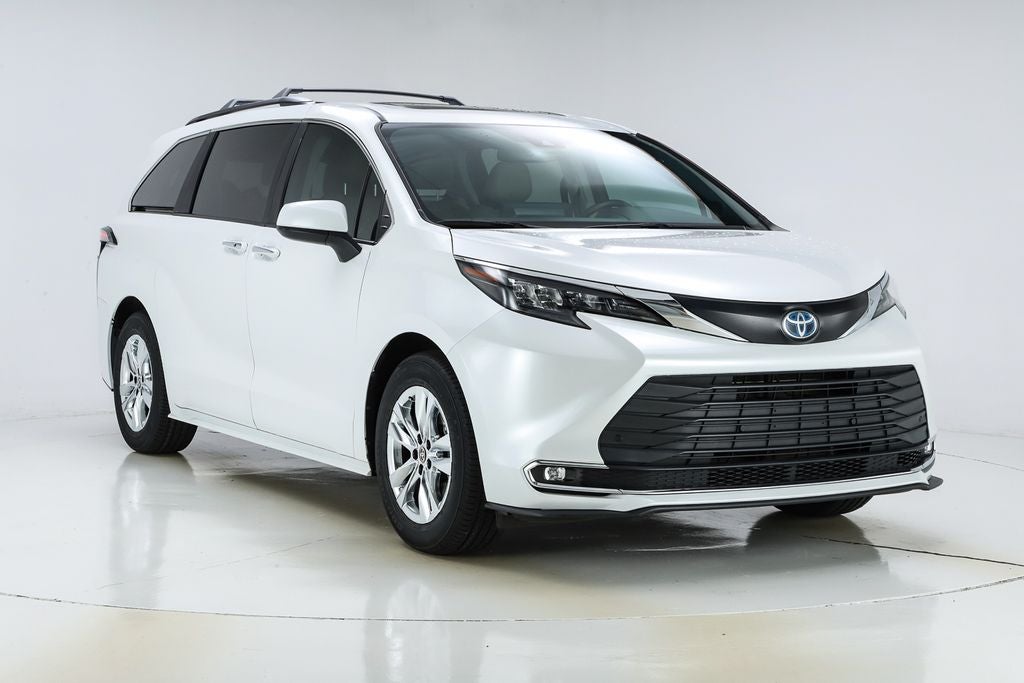 2024 Toyota Sienna XLE 7 Passenger