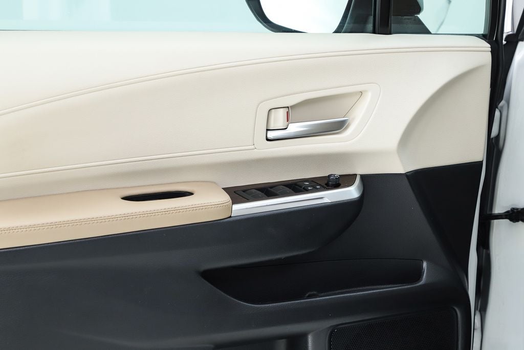 2024 Toyota Sienna XLE 7 Passenger