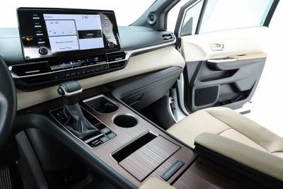 2024 Toyota Sienna XLE 7 Passenger