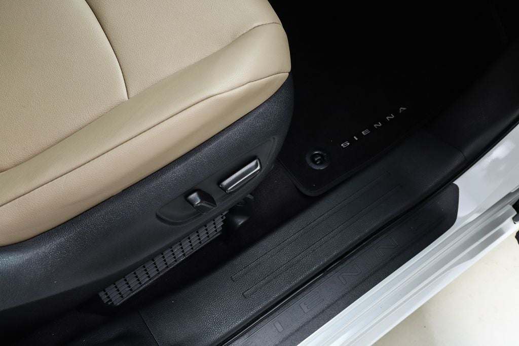 2024 Toyota Sienna XLE 7 Passenger