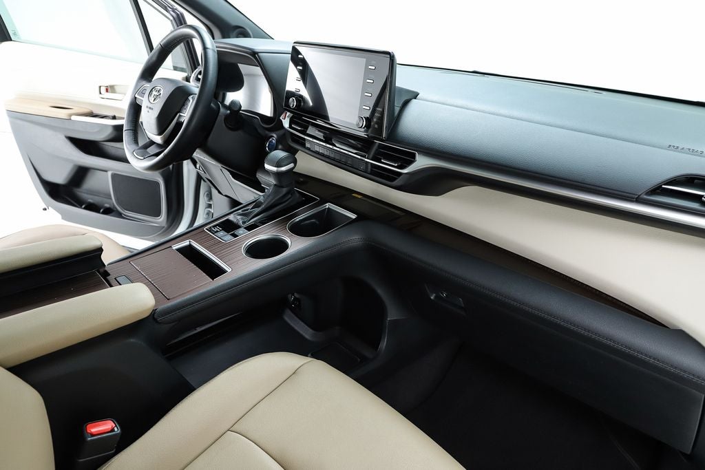 2024 Toyota Sienna XLE 7 Passenger