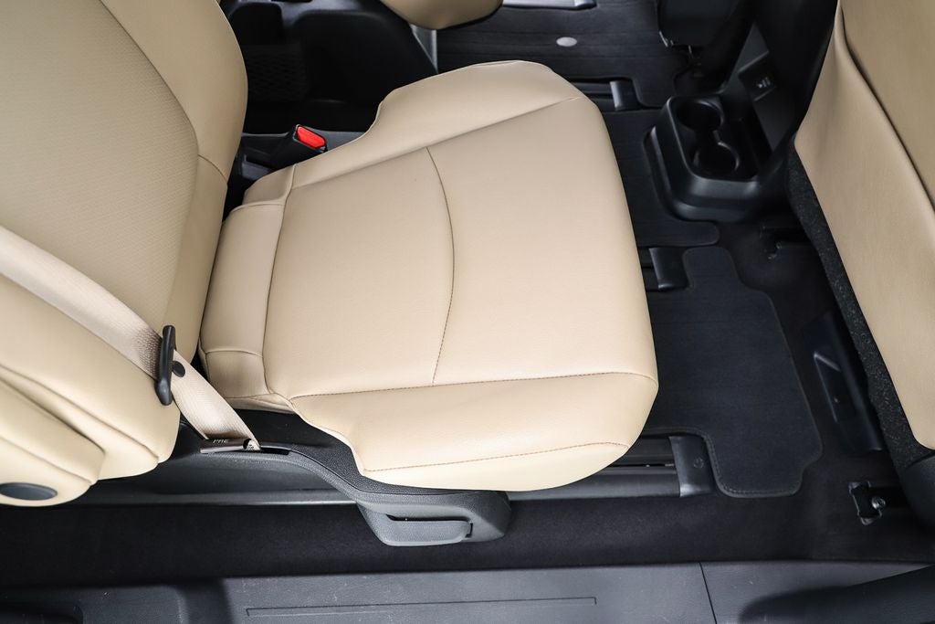 2024 Toyota Sienna XLE 7 Passenger