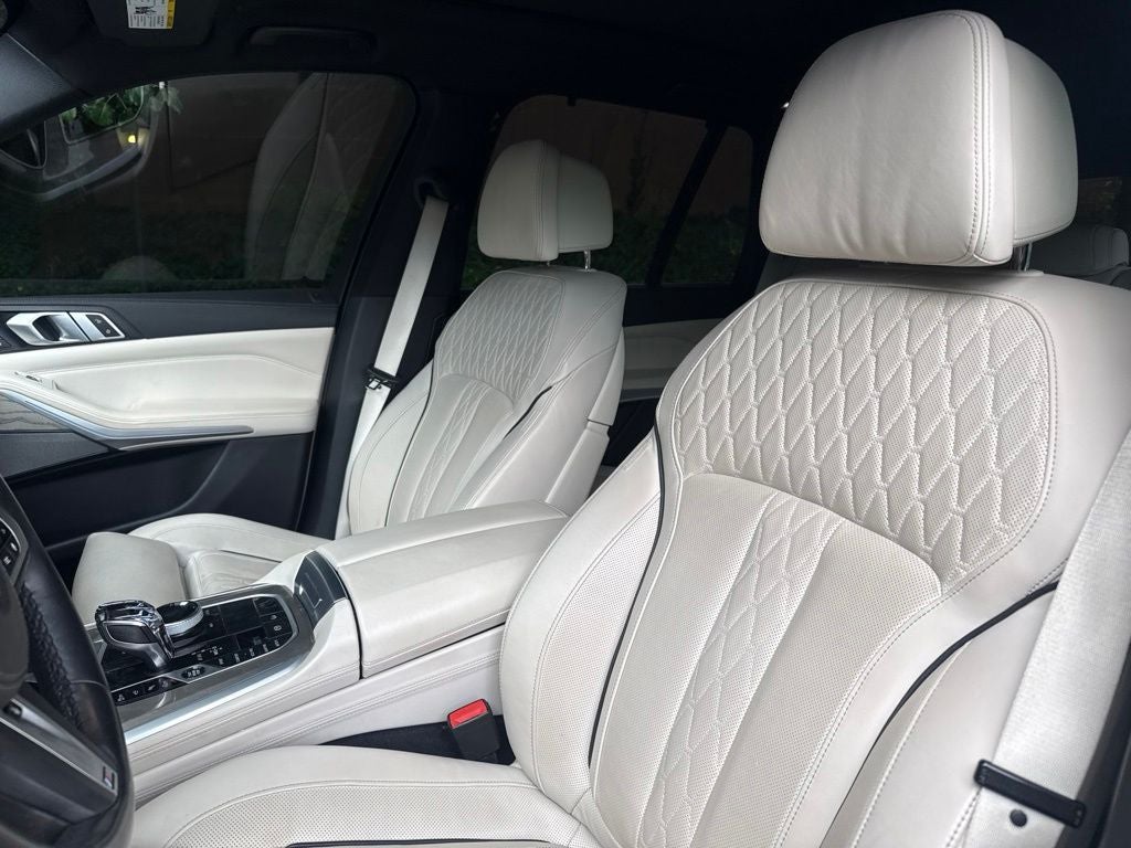 2020 BMW X5 M50i