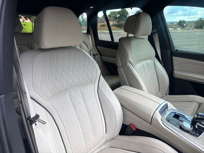 2020 BMW X5 M50i