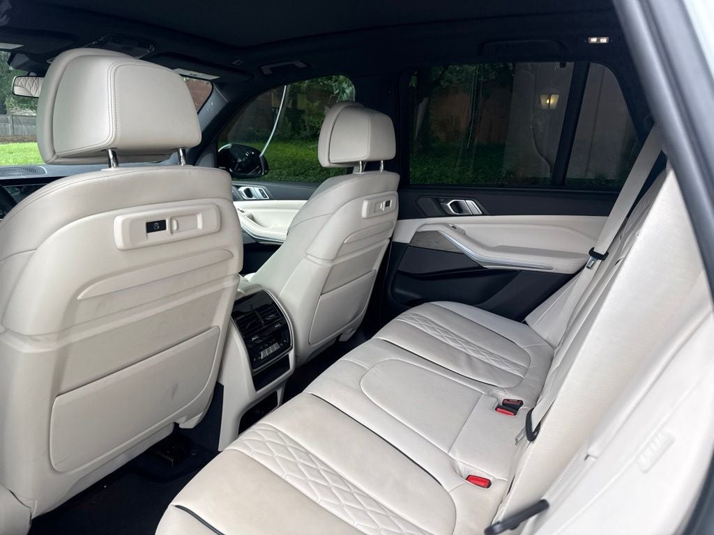 2020 BMW X5 M50i