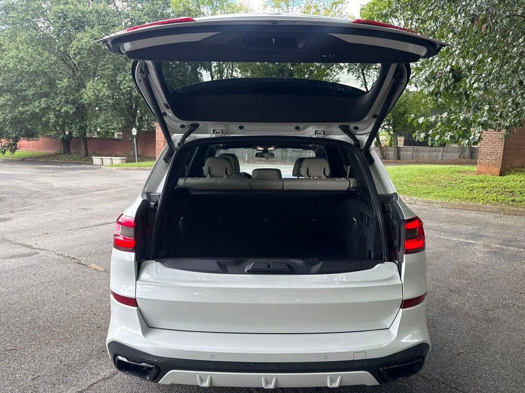 2020 BMW X5 M50i