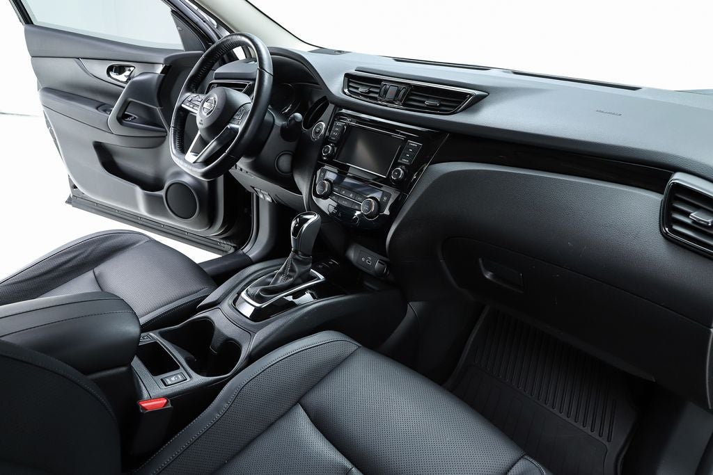 2022 Nissan Rogue Sport SL