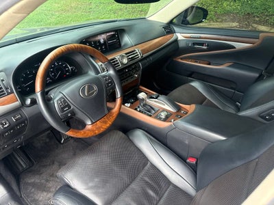 2016 Lexus LS 460