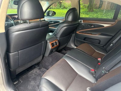 2016 Lexus LS 460