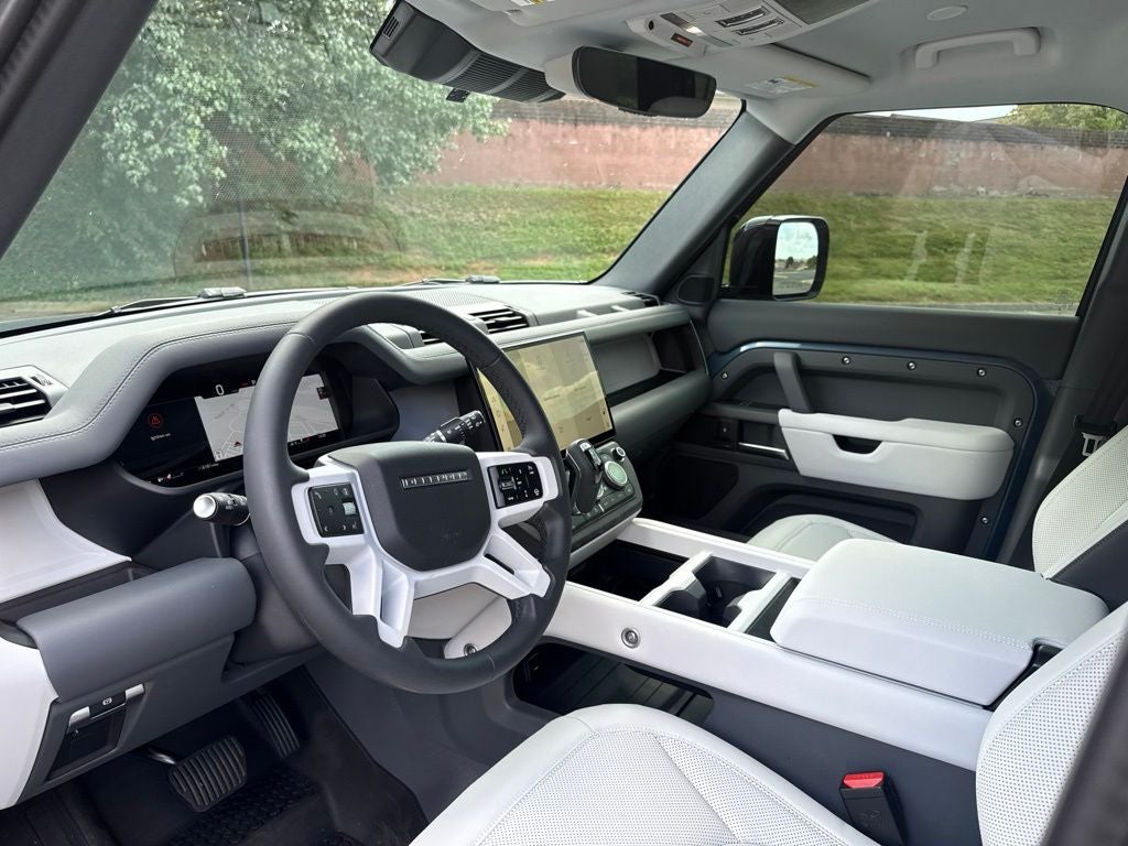 2026 Land Rover Defender 110 S