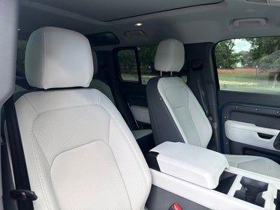 2026 Land Rover Defender 110 S